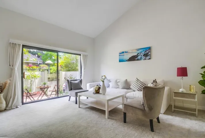 3319 Caminito Eastbluff 181, La Jolla, California 92037