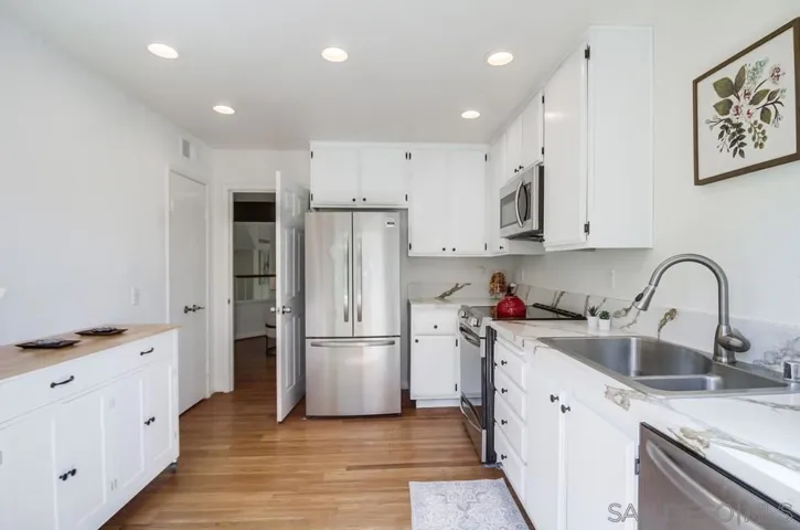 3319 Caminito Eastbluff 181, La Jolla, California 92037