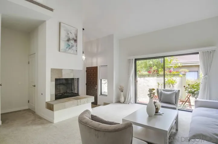 3319 Caminito Eastbluff 181, La Jolla, California 92037