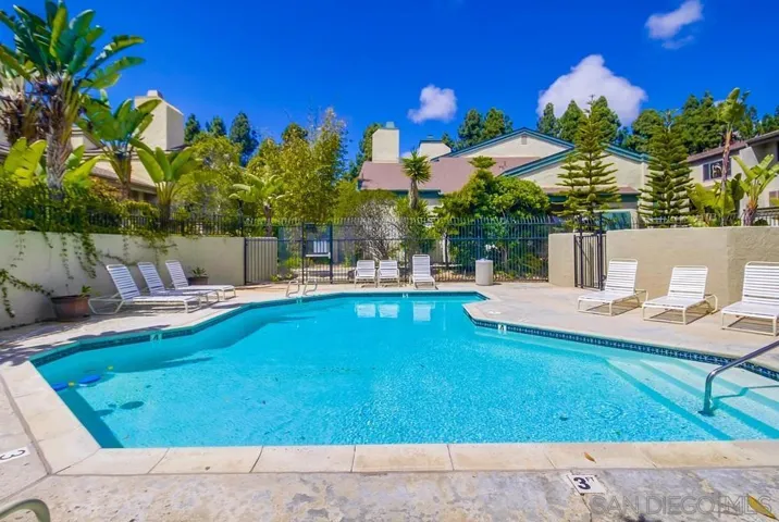 3319 Caminito Eastbluff 181, La Jolla, California 92037