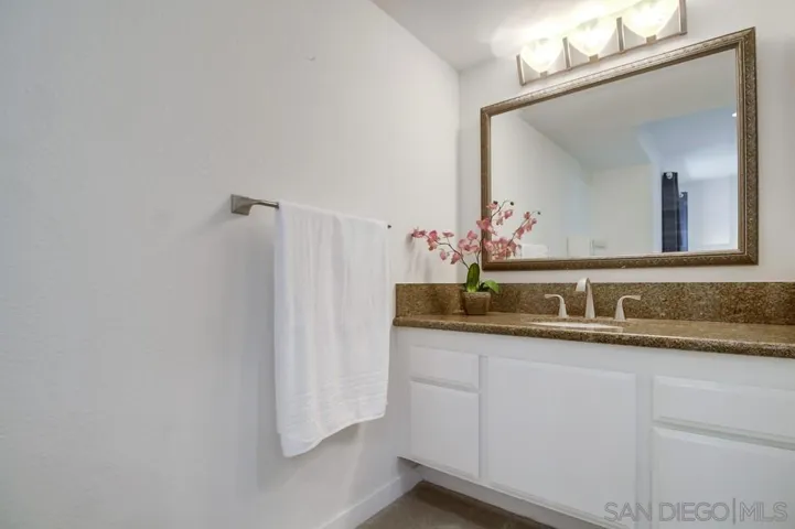 3319 Caminito Eastbluff 181, La Jolla, California 92037
