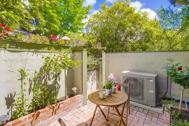 3319 Caminito Eastbluff 181, La Jolla, California 92037
