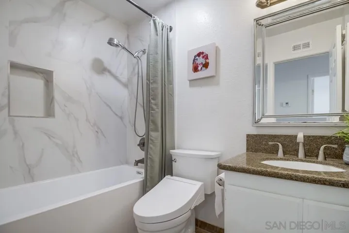 3319 Caminito Eastbluff 181, La Jolla, California 92037