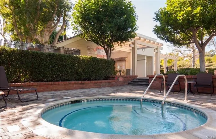 17 Elderberry, Irvine, California 92603