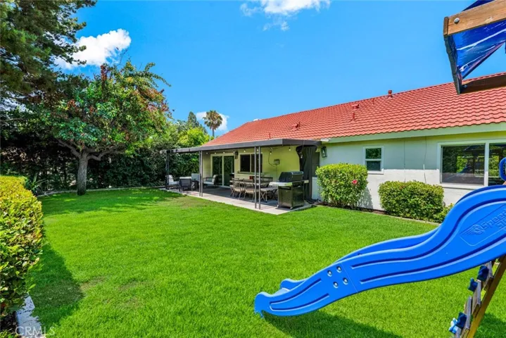 2545 N Robinhood Place, Orange, California 92867