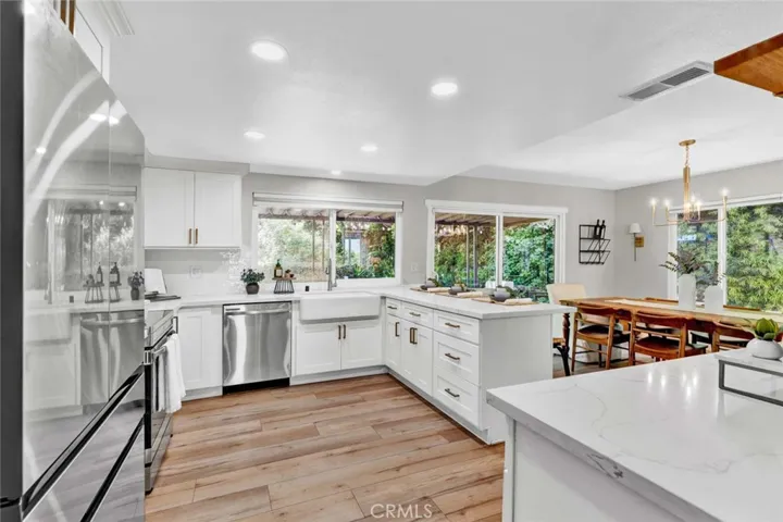 2545 N Robinhood Place, Orange, California 92867