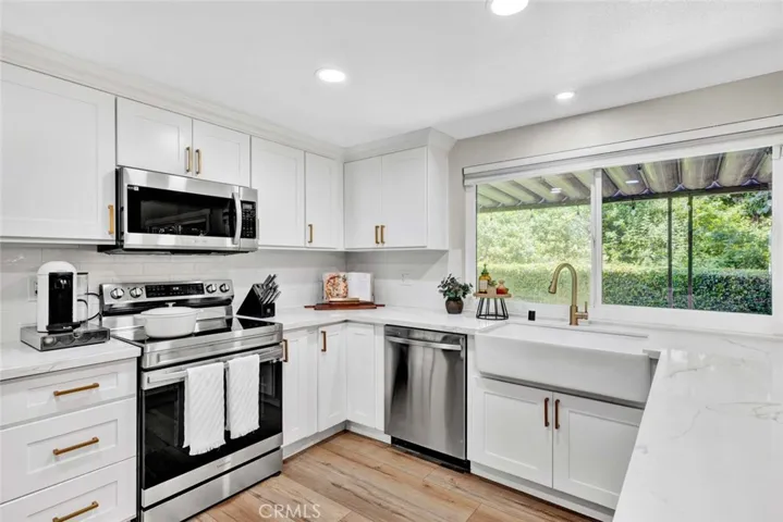 2545 N Robinhood Place, Orange, California 92867