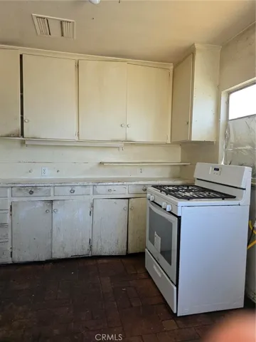 107 California Street, La Habra, California 90631