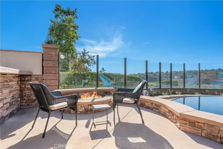 25 Thalia Street, Ladera Ranch, California 92694
