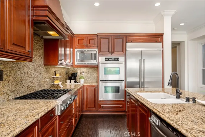 25 Thalia Street, Ladera Ranch, California 92694