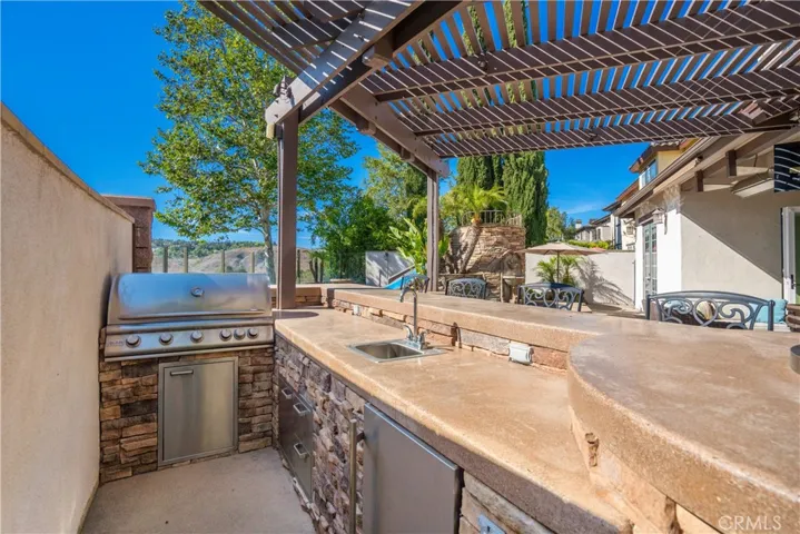 25 Thalia Street, Ladera Ranch, California 92694