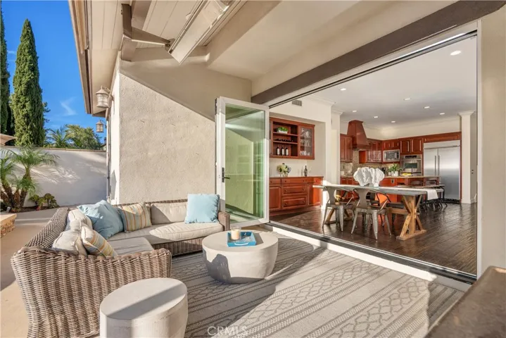25 Thalia Street, Ladera Ranch, California 92694