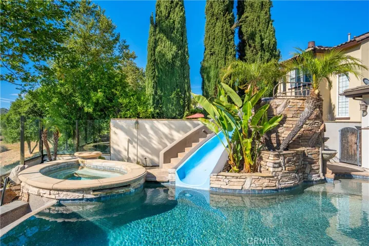 25 Thalia Street, Ladera Ranch, California 92694