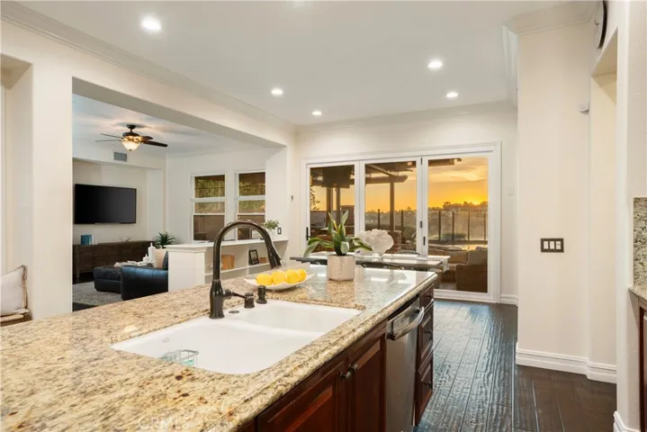 25 Thalia Street, Ladera Ranch, California 92694