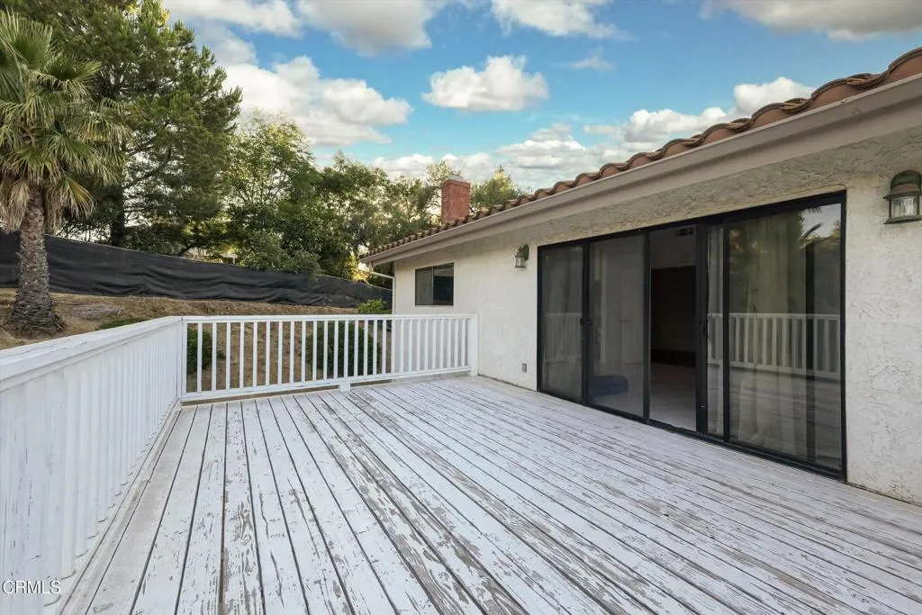 652 Stonebrook Street, Simi Valley, California 93065 home-pic-34