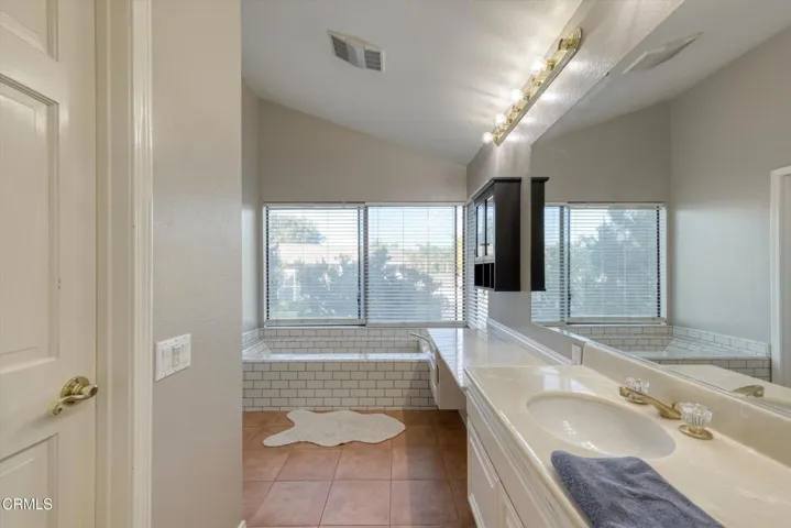 37-652 Stonebrook Street-37 - Copy