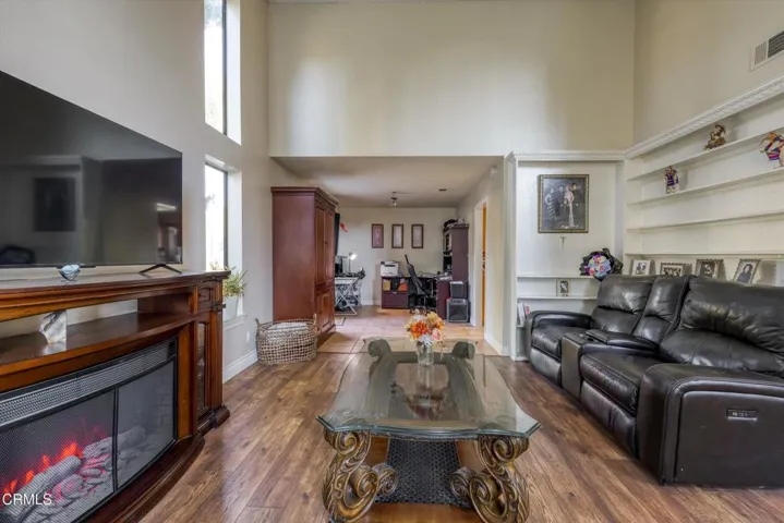 08-652 Stonebrook Street-8