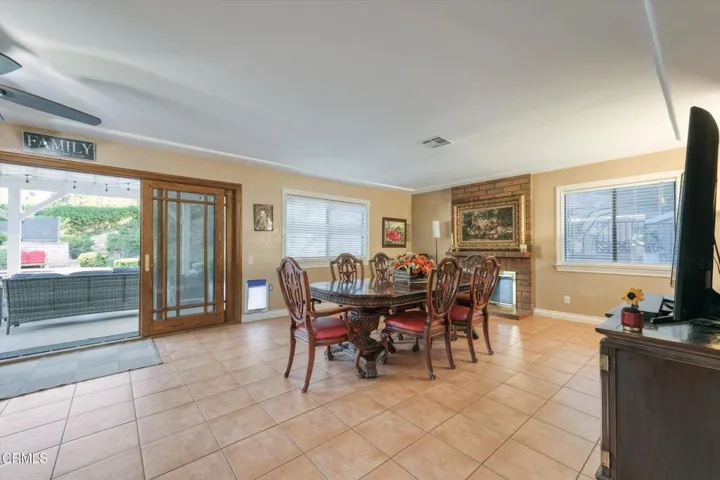 19-652 Stonebrook Street-19