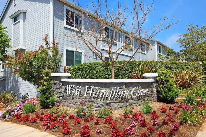 West Hampton Cove Community