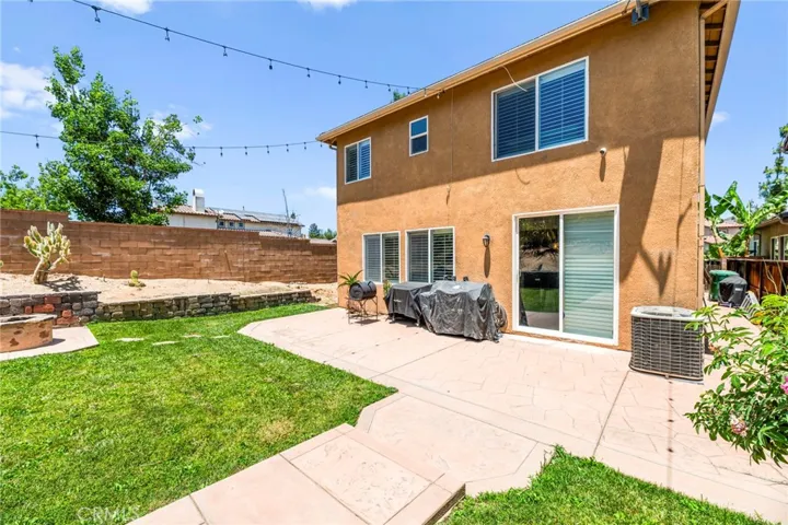 11209 Pinecone Street, Corona, California 92883