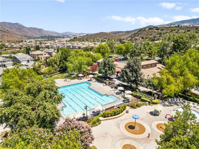 11209 Pinecone Street, Corona, California 92883