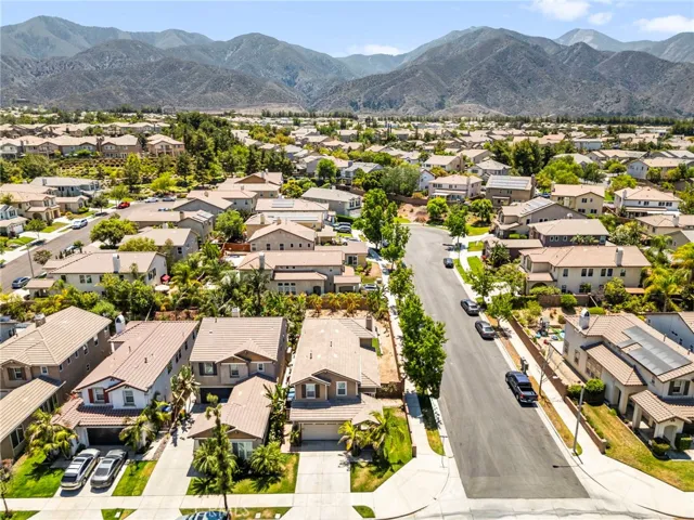 11209 Pinecone Street, Corona, California 92883