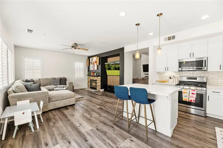 11209 Pinecone Street, Corona, California 92883
