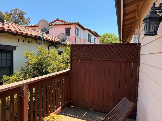 upper level balcony