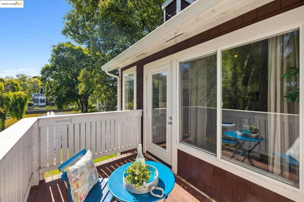 96 Bayside Ct, Richmond, California 94804 home-pic-28