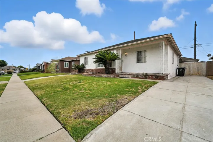 1612 W Poplar Street, Compton, California 90220