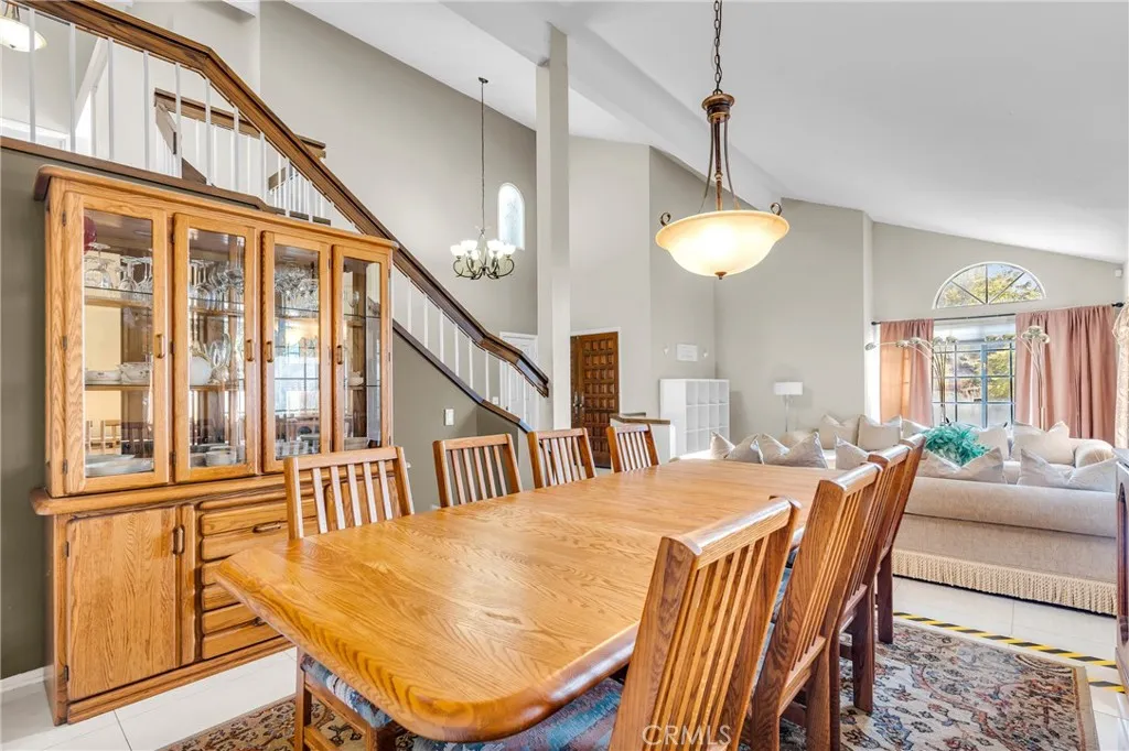 1549 Hillcrest Drive, Pomona, California 91768 home-pic-6