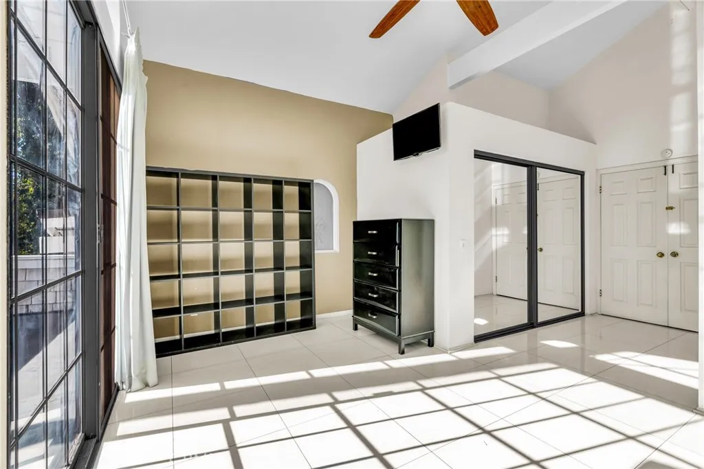 1549 Hillcrest Drive, Pomona, California 91768 home-pic-41