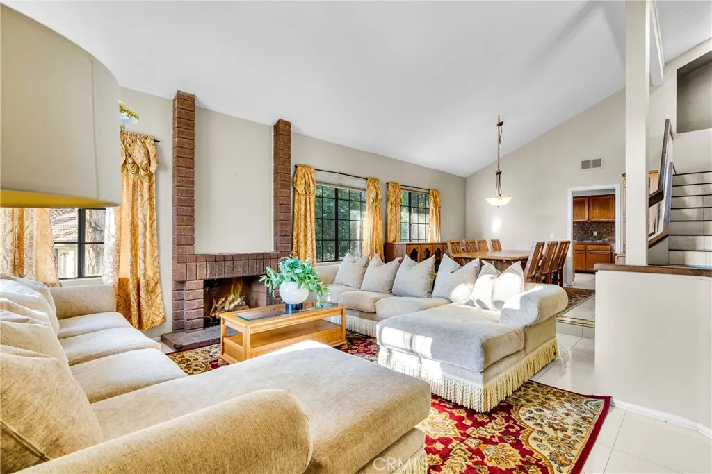 1549 Hillcrest Drive, Pomona, California 91768 home-pic-39