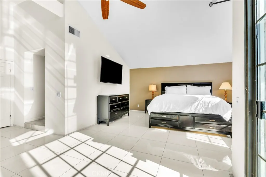 1549 Hillcrest Drive, Pomona, California 91768 home-pic-51