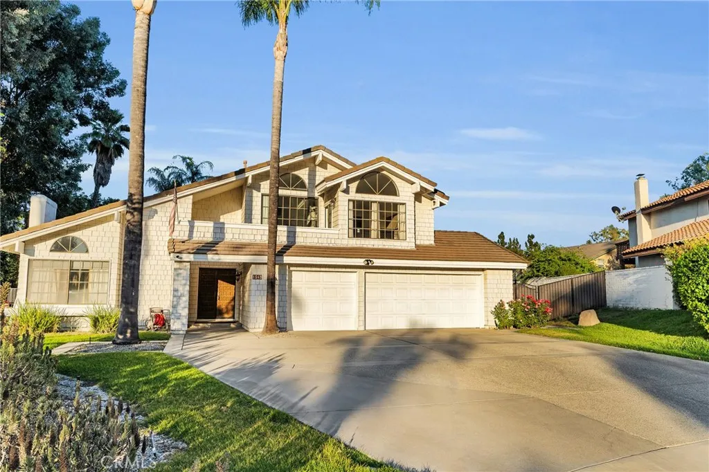 1549 Hillcrest Drive, Pomona, California 91768 home-pic-9