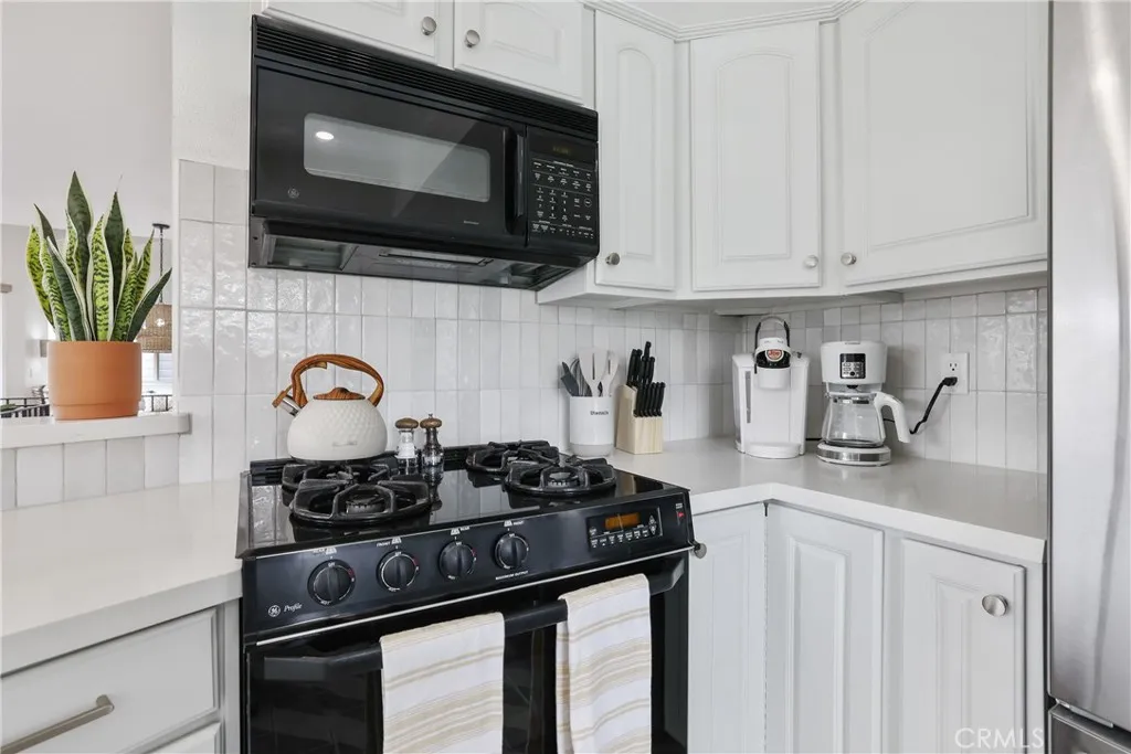 295 Plymouth Street, Cambria, California 93428 home-pic-17