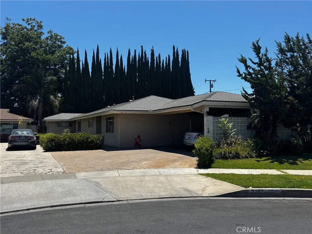 2237 Valencia Avenue, Santa Ana, California 92706, ,Residential Income,For Sale,Valencia,RS25155406