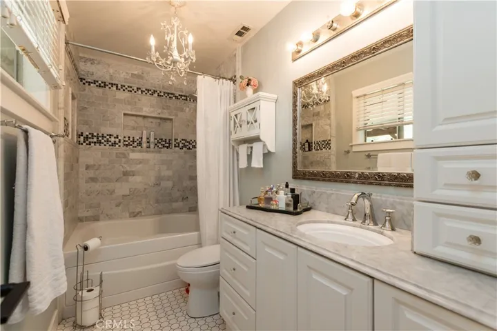 815 6th Street, Ramona, California 92065