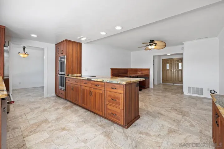 5020 Park Rim Dr, San Diego, California 92117