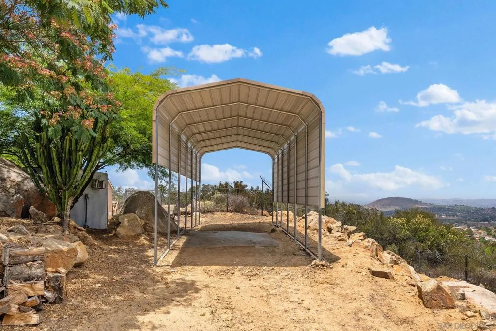 12443 Mirar De Valle, Valley Center, California 92082 home-pic-39
