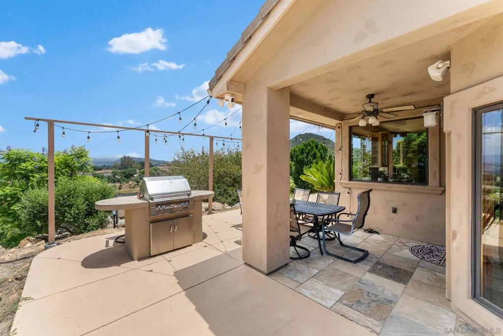 12443 Mirar De Valle, Valley Center, California 92082 home-pic-42