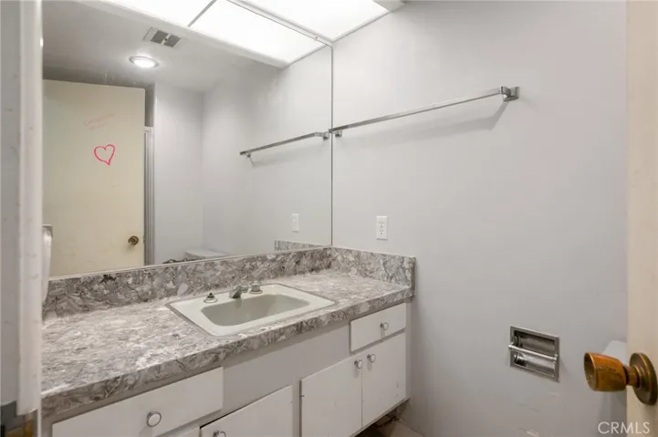 8 Coveview Drive, Rancho Palos Verdes, California 90275