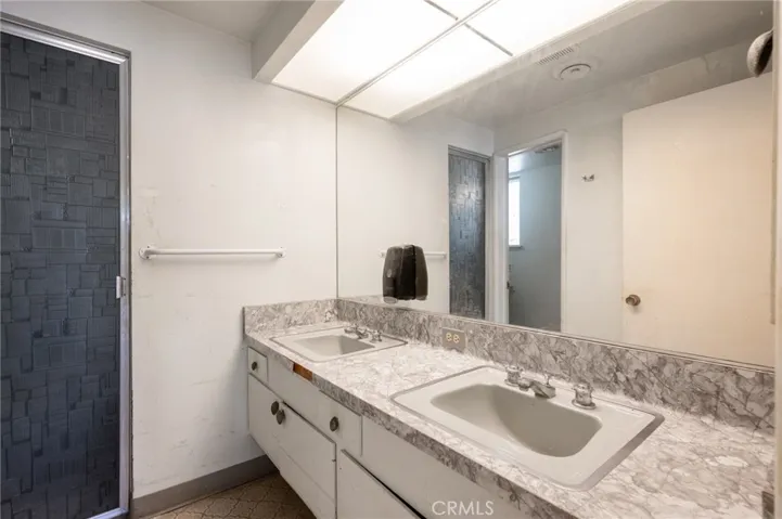8 Coveview Drive, Rancho Palos Verdes, California 90275