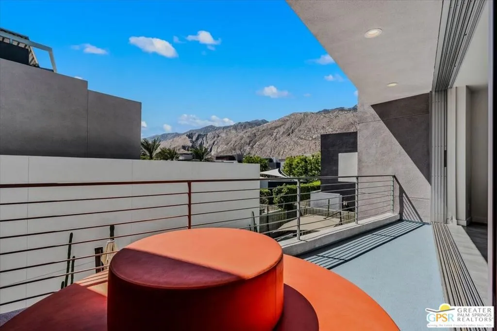 399 Suave Lane, Palm Springs, California 92262 home-pic-35