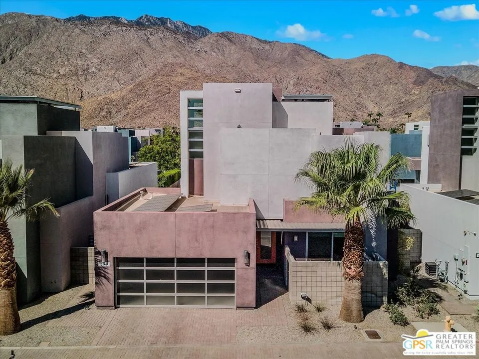 399 Suave Lane, Palm Springs, California 92262 home-pic-2