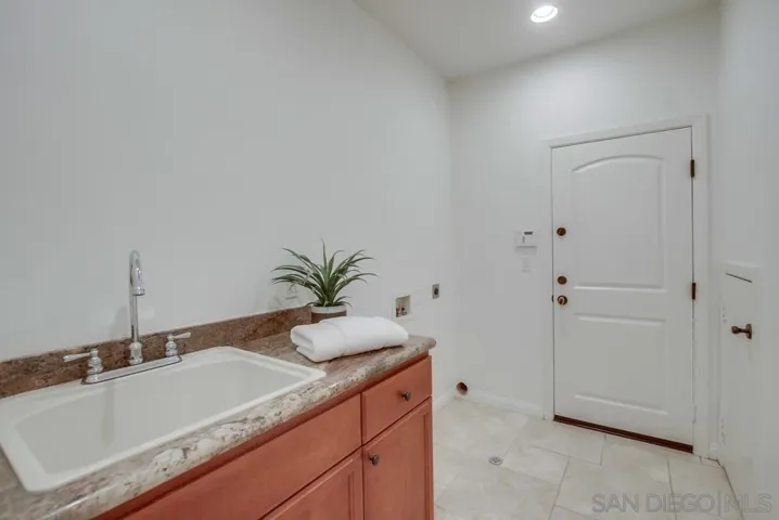14590 Kent Hill Way, Poway, California 92064