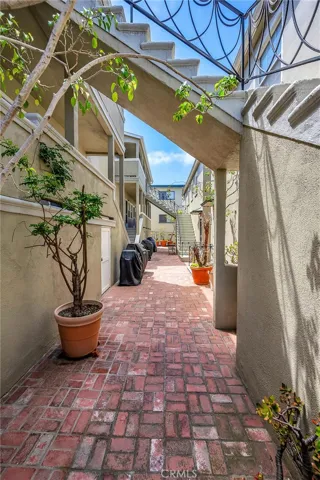1535 Monterey Boulevard, Hermosa Beach, California 90254