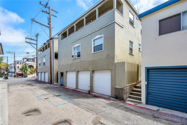 1535 Monterey Boulevard, Hermosa Beach, California 90254