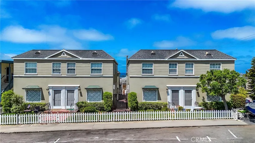 1535 Monterey Boulevard, Hermosa Beach, California 90254