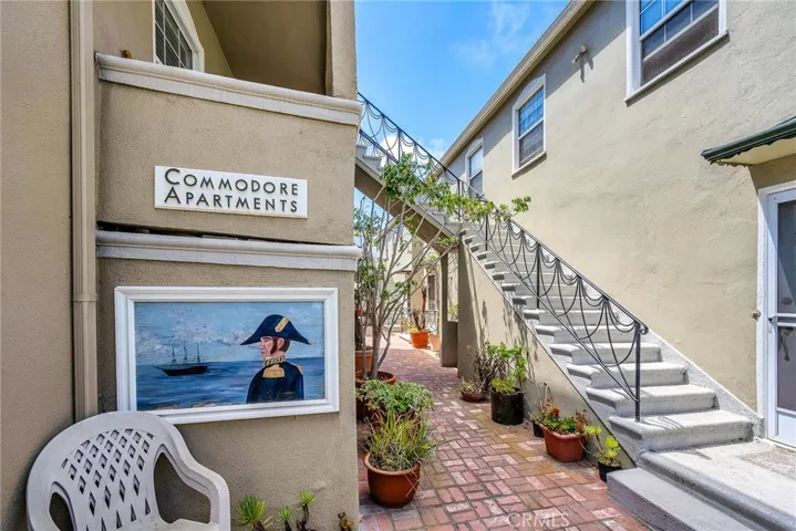 1535 Monterey Boulevard, Hermosa Beach, California 90254